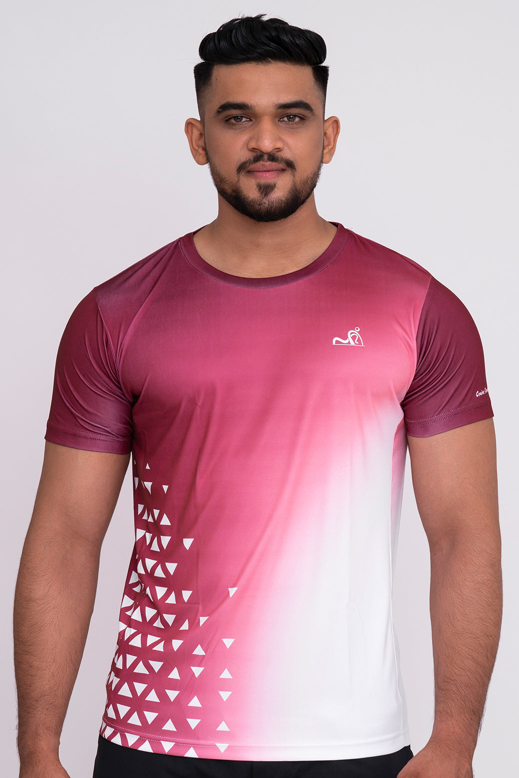 Gradient Round Neck T-Shirt Maroon (D) – Cruisemax Sports