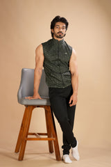 MB-CMS-SLEEVELESS-JACKET-ARMY-GREEN