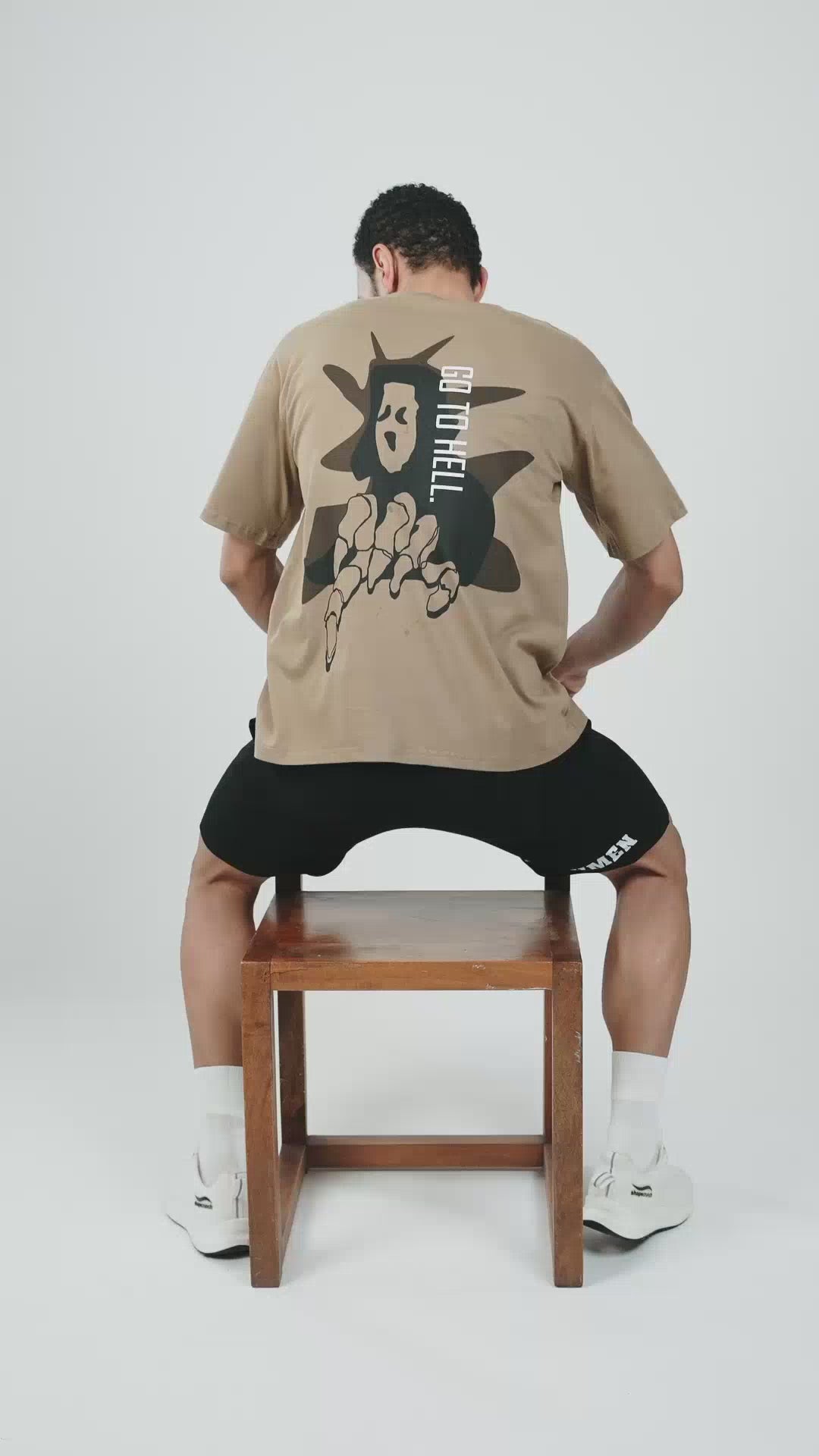 RS HAUNTWEAR OVERSIZED-BLACK
